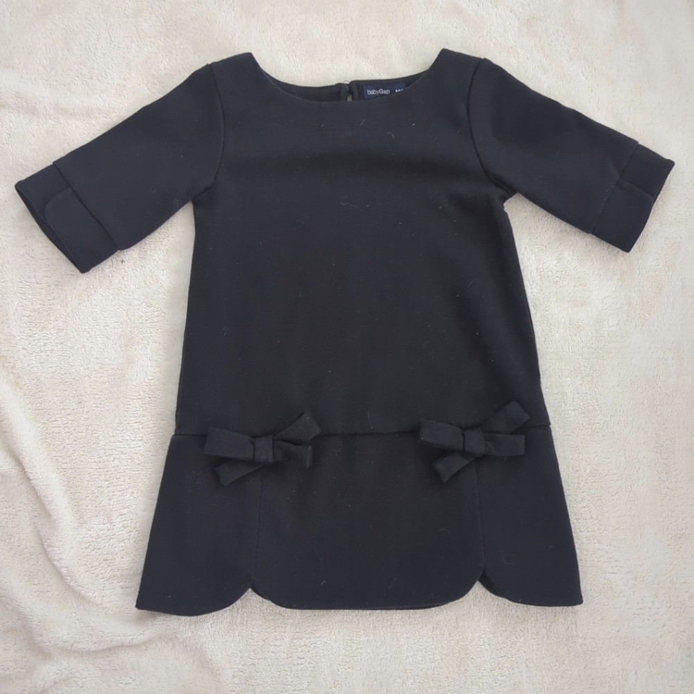 Baby gap black dress with bows